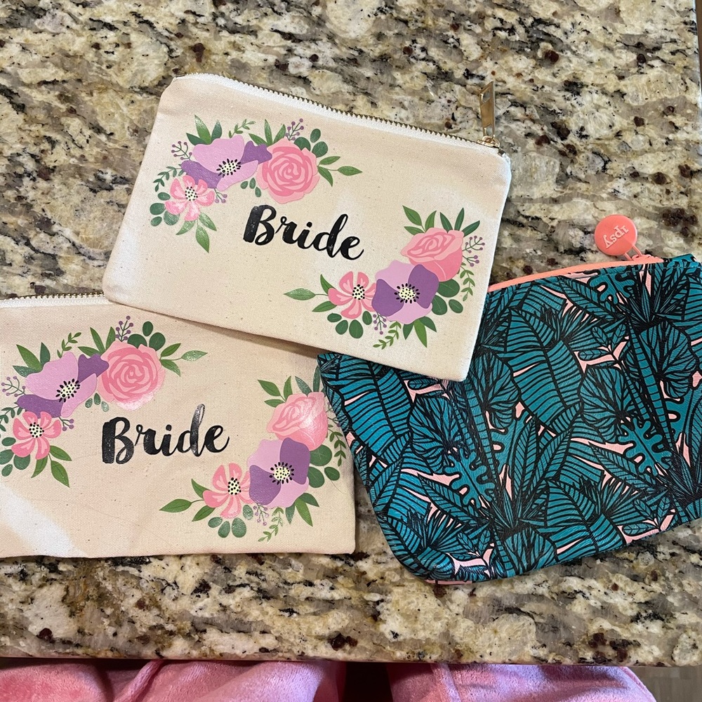 Set of 3 makeup bags